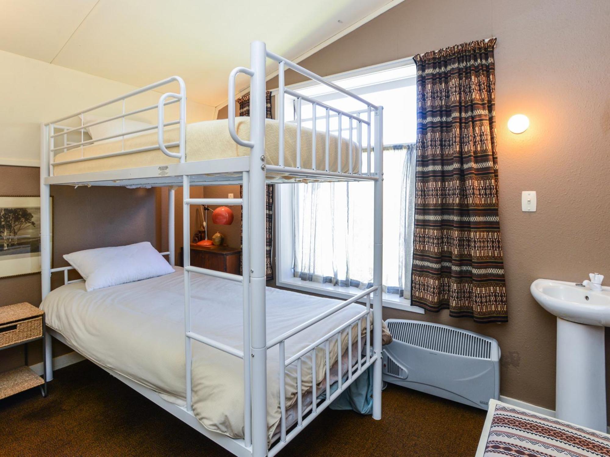 Jacaranda Lodge - Napier Hill Holiday Home Екстер'єр фото