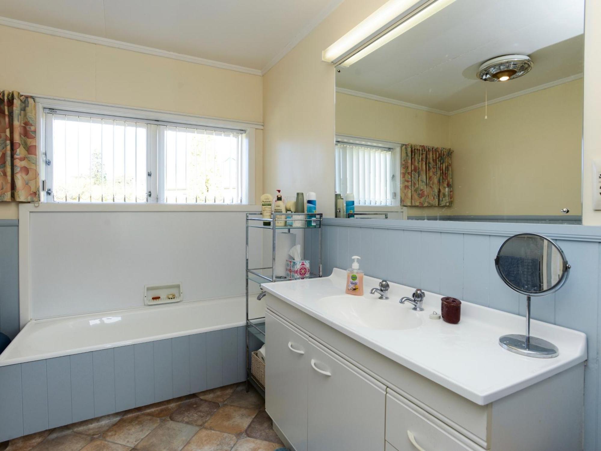 Jacaranda Lodge - Napier Hill Holiday Home Екстер'єр фото