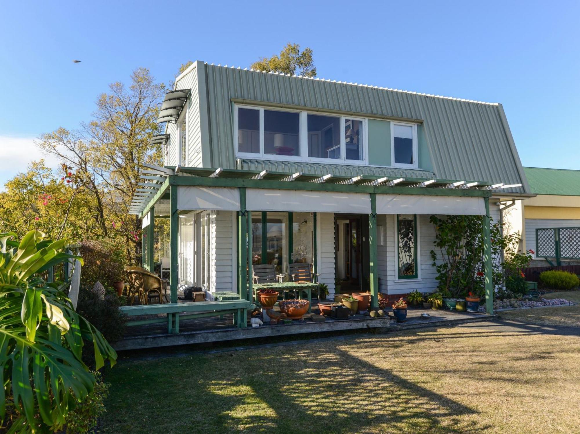 Jacaranda Lodge - Napier Hill Holiday Home Екстер'єр фото