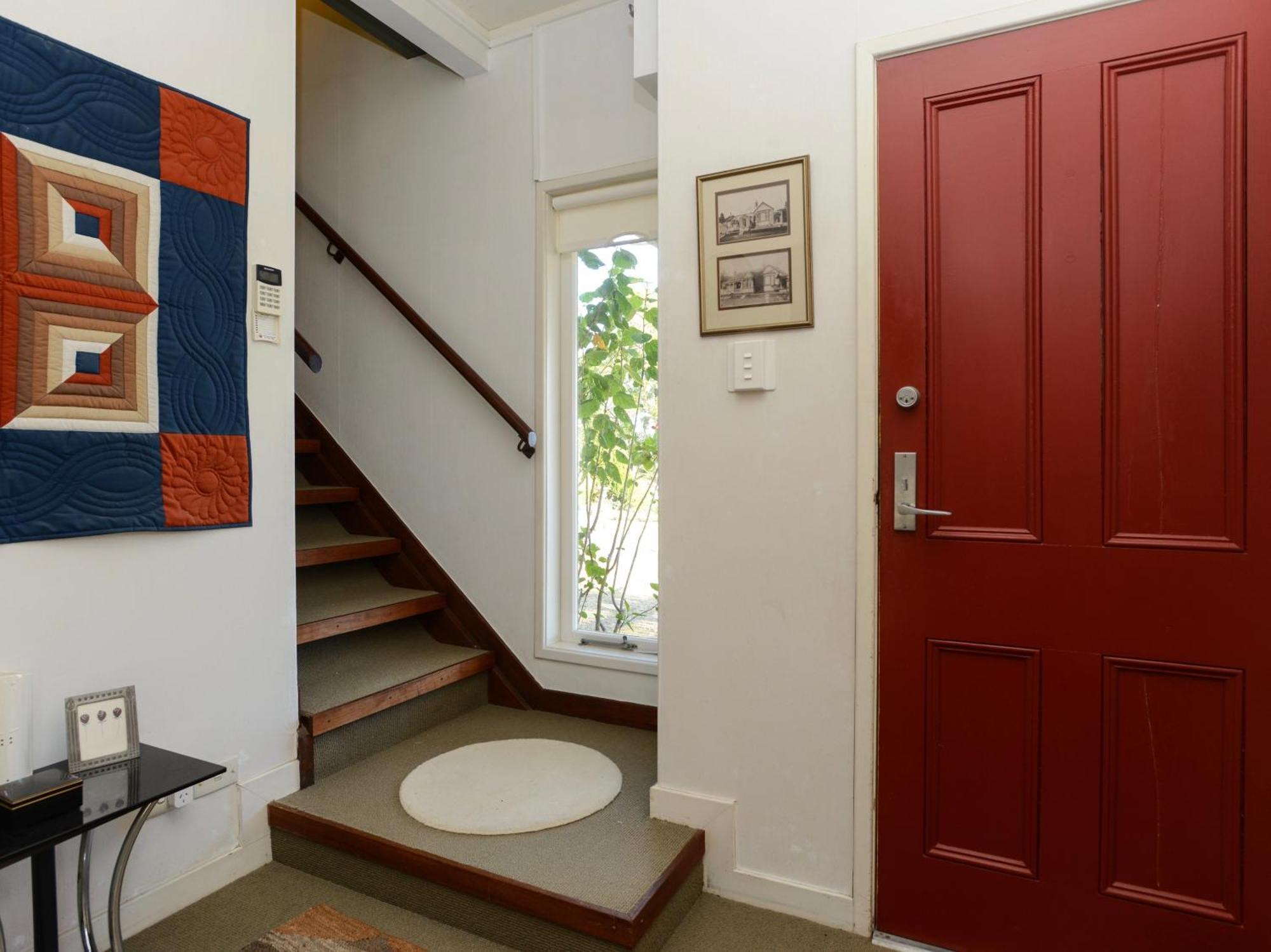 Jacaranda Lodge - Napier Hill Holiday Home Екстер'єр фото