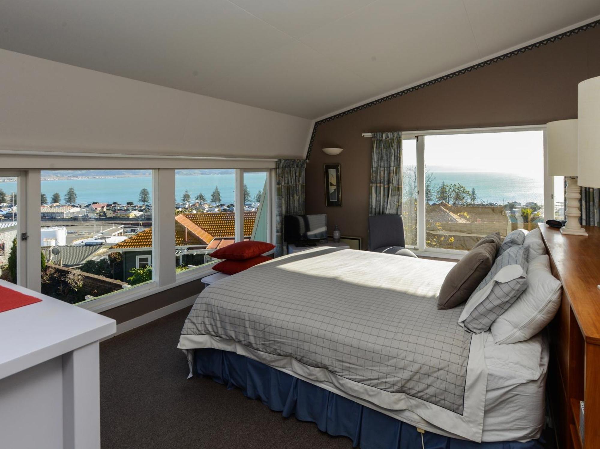 Jacaranda Lodge - Napier Hill Holiday Home Екстер'єр фото